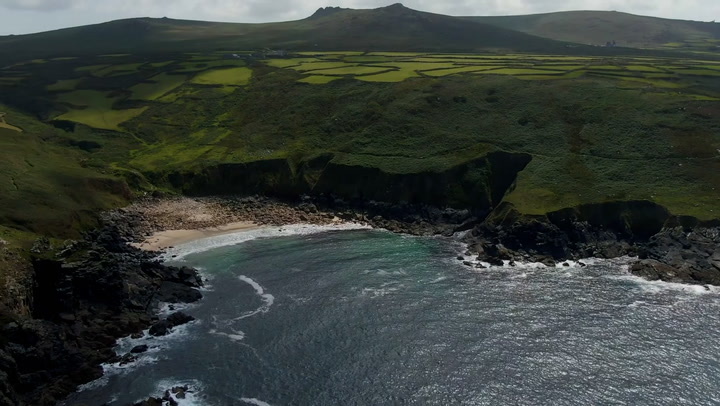 El condado inglés de Cornualles en dron, 1ª parte