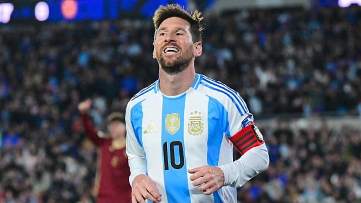 Messi Anota Dos Goles Y Se Emociona En Su Último Partido Oficial Con La Selección Argentina En El País