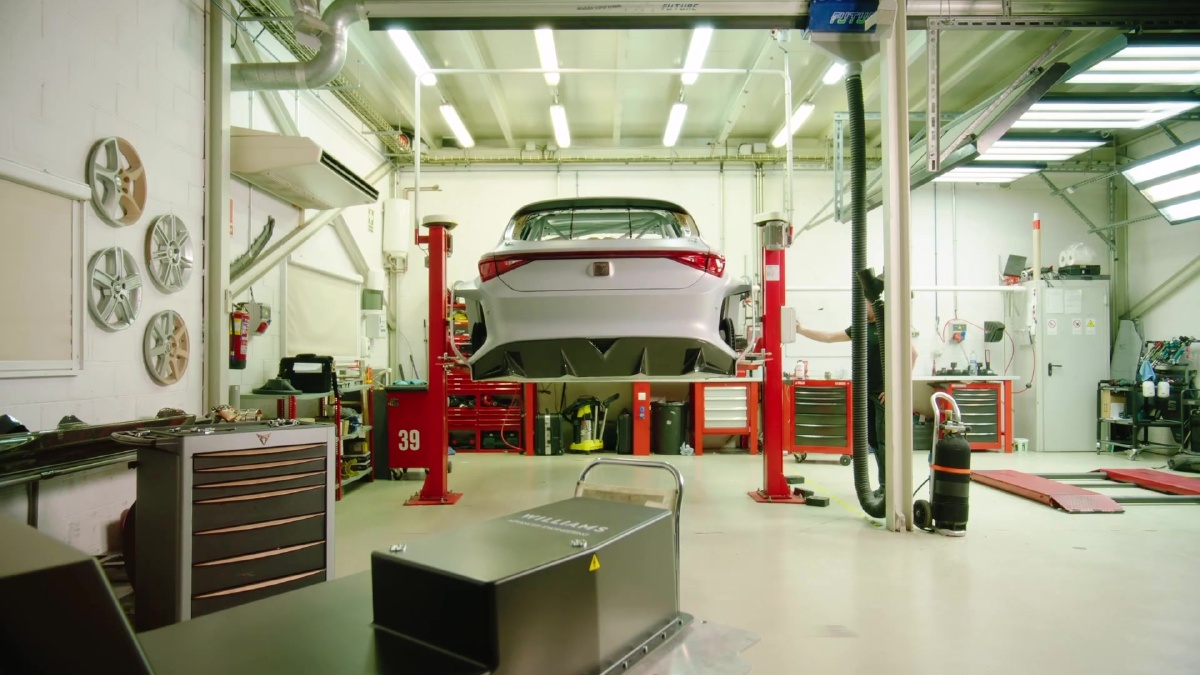 Así se prepara para competir el nuevo CUPRA e-Racer