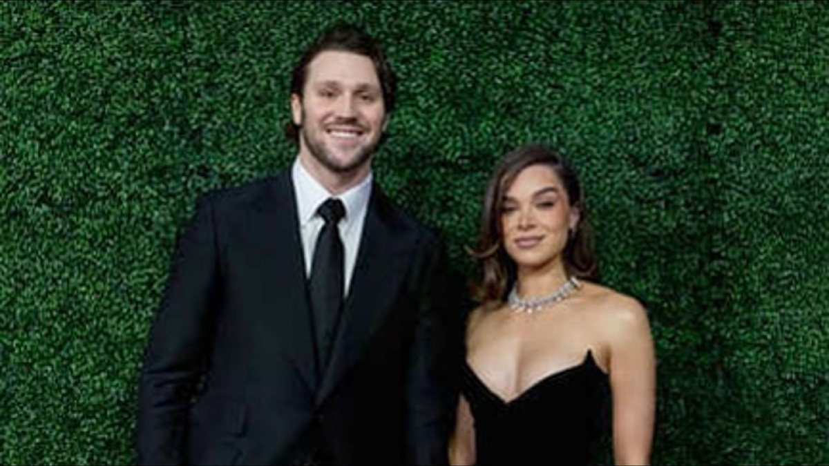 Josh Allen, Quarterback De Los Buffalo Bills, Y Hailee Steinfeld Se Casaron En California
